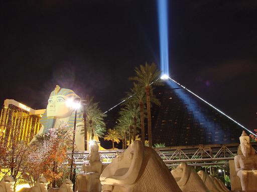 hotel-casino-luxor